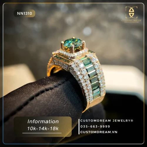 Nhẫn Nam Vàng Đính Đá Moissanite Rêu 7.2 Ly – NN1310