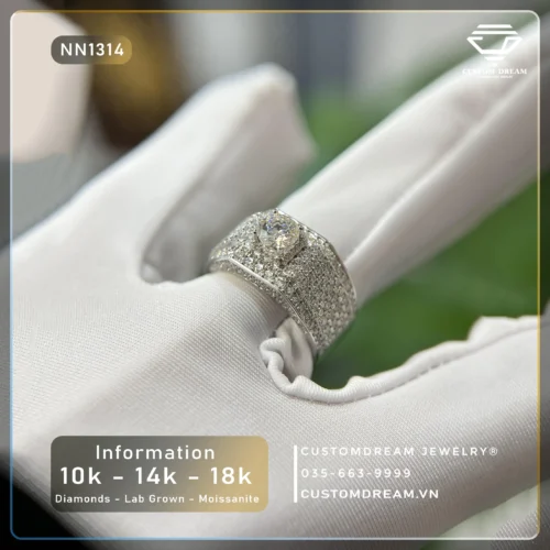 NN1314 -2 Nhẫn Nam Vàng Đính Đá Moissanite 6.8 Ly Toàn Khối – NN1314