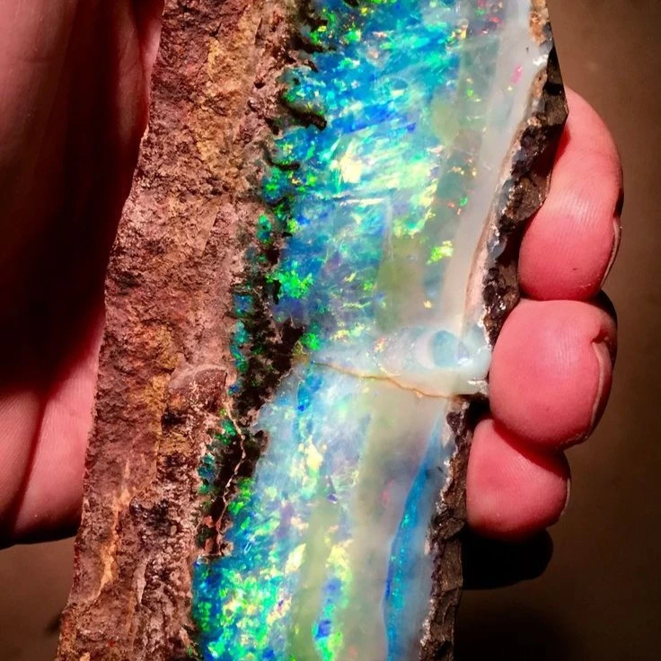 Đá opal thiên nhiên