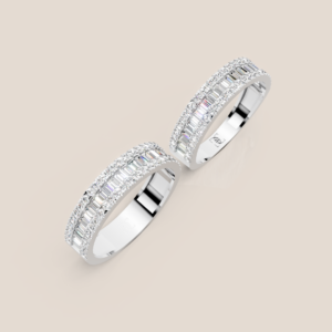 Nhẫn cưới đôi vàng trắng đính kim cương baguette dáng chéo 308